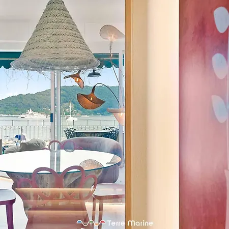 Riflessi Di Mare, Terremarine Apartamento