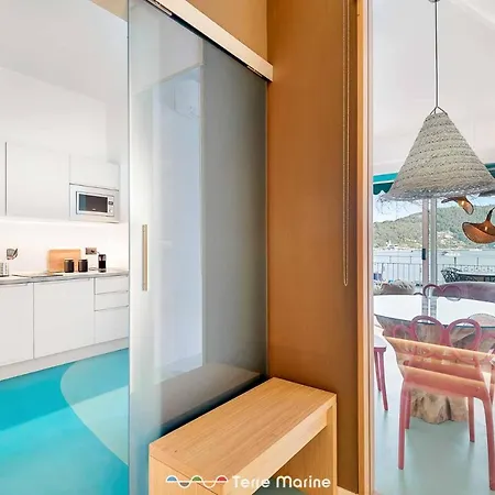 Riflessi Di Mare, Terremarine Apartment